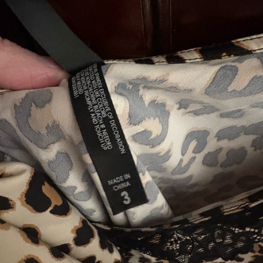 133- Torrid 3 silky leopard print PJ set - Picture 6 of 7